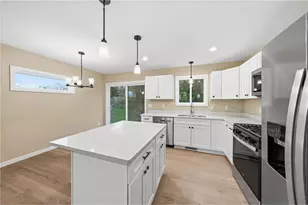 256 Dakota Ave, Roberts, WI 54023 - Photo 4