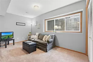 8904 Brunswick Path, Inver Grove Heights, MN 55076 - Photo 12