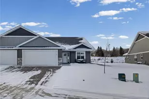 2866 Coventry Cir, River Falls, WI 54022 - Photo 4