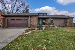 1314 16th Ave, Menomonie, WI 54751 - Photo 2