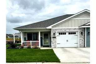 5522 Cottage Ln, Eau Claire, WI 54701 - Photo 2