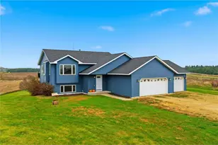 980 65th Ave, Roberts, WI 54023 - Photo 1