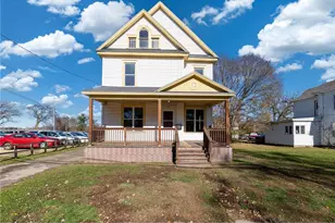 207 12th Ave, Menomonie, WI 54751 - Photo 1