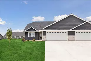 613 Field Point St, Roberts, WI 54023 - Photo 4