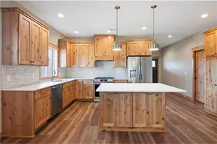 1093 Legend Ln, River Falls, WI 54022 - Photo 6