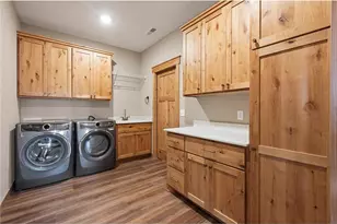 1093 Legend Ln, River Falls, WI 54022 - Photo 10