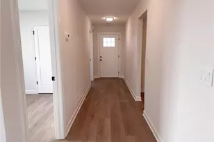 617 Field Point St, Roberts, WI 54023 - Photo 8