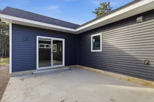 1422 Creekwood Dr, New Richmond, WI 54017 - Photo 14