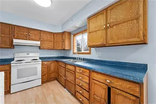 816 E 9th St, Ladysmith, WI 54848 - Photo 10