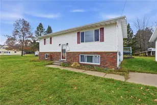 816 E 9th St, Ladysmith, WI 54848 - Photo 4