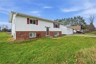 816 E 9th St, Ladysmith, WI 54848 - Photo 2