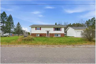 816 E 9th Street, Ladysmith, WI 54848 - Photo 4