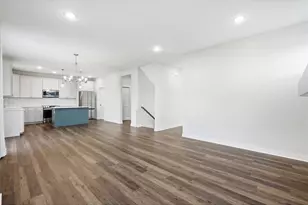 2990 Coventry Cir, River Falls, WI 54022 - Photo 8