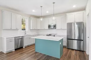 2990 Coventry Cir, River Falls, WI 54022 - Photo 10