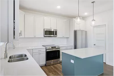 2990 Coventry Circle, River Falls, WI 54022 - Photo 10