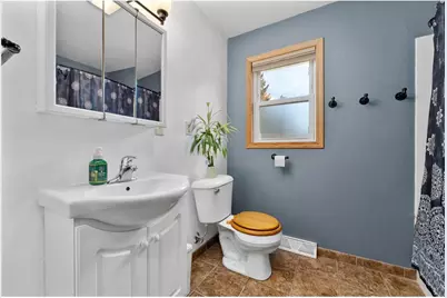 305 S Clark Street, Thorp, WI 54771 - Photo 18