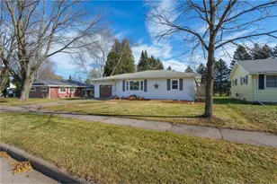 305 S Clark St, Thorp, WI 54771 - Photo 2