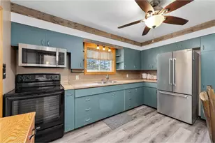 305 S Clark St, Thorp, WI 54771 - Photo 10