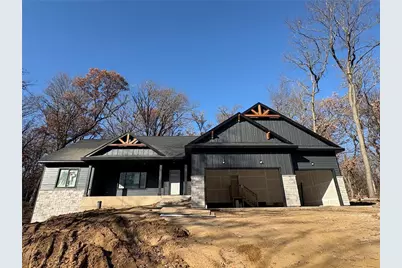 1434 E Oaks Trail, Saint Joseph, WI 54082 - Photo 2