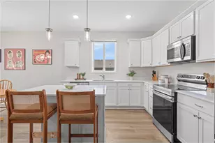 1319 Violet St, New Richmond, WI 54017 - Photo 14