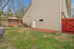 1281 Edgehill Ct, Maplewood, MN 55109 - Photo 30