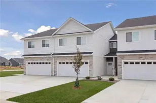 632 Franklin St, Roberts, WI 54023 - Photo 2