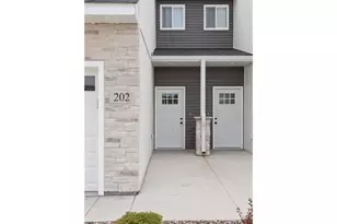 632 Franklin St, Roberts, WI 54023 - Photo 28