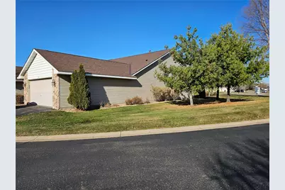75 Crown Pointe Curve, Hudson, WI 54016 - Photo 4