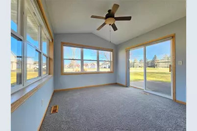 75 Crown Pointe Curve, Hudson, WI 54016 - Photo 10