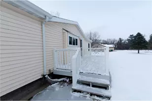 1412 Birchwood Ln, Eau Claire, WI 54703 - Photo 4