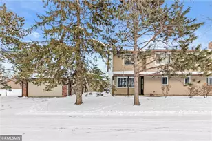 2451 Wimbledon Bay, Woodbury, MN 55125 - Photo 2