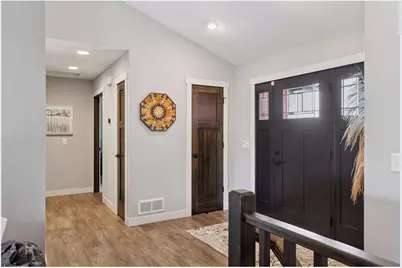 203 Vista Circle, River Falls, WI 54022 - Photo 14