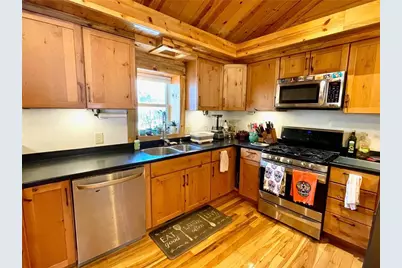 320 15th Avenue, Menomonie, WI 54751 - Photo 6