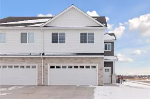 628 Franklin St, Warren Township, WI 54023 - Photo 2