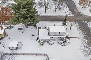 101 S 8th St, River Falls, WI 54022 - Photo 22