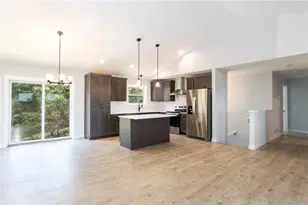 949 Riverdale Ct, Star Prairie Township, WI 54025 - Photo 6