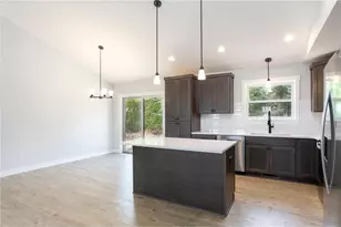 949 Riverdale Ct, Star Prairie Township, WI 54025 - Photo 10