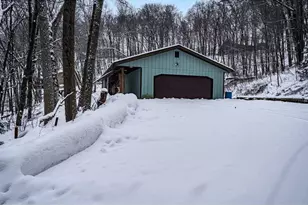 2548 Woodhaven Rd, Eau Claire, WI 54703 - Photo 16