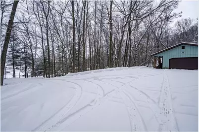 2548 Woodhaven Road, Eau Claire, WI 54703 - Photo 14