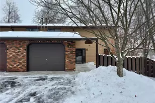 434 E 11th Street, New Richmond, WI 54017 - Photo 2