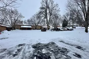 434 E 11th Street, New Richmond, WI 54017 - Photo 4