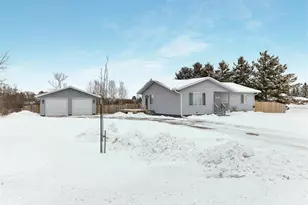 1620 Berdan St, Cumberland, WI 54829 - Photo 4