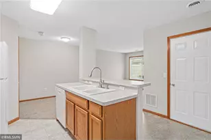 6983 21st St, Oakdale, MN 55128 - Photo 14