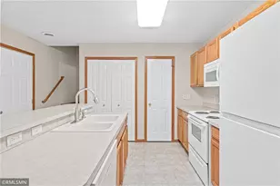 6983 21st St, Oakdale, MN 55128 - Photo 12