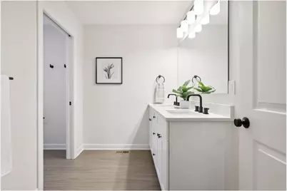 630 Franklin Street, Warren Township, WI 54023 - Photo 24