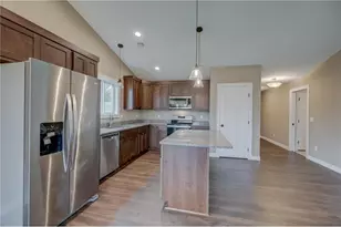 1343 Creekwood Dr, New Richmond, WI 54017 - Photo 32