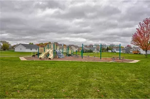 1343 Creekwood Dr, New Richmond, WI 54017 - Photo 8