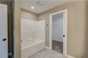 1343 Creekwood Dr, New Richmond, WI 54017 - Photo 48