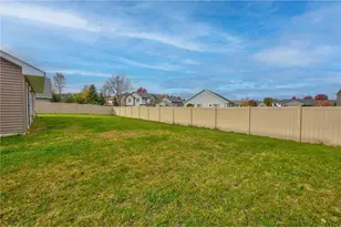 1343 Creekwood Dr, New Richmond, WI 54017 - Photo 54