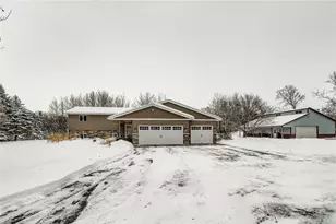 667 Red Maple Ln, Hudson Township, WI 54016 - Photo 76